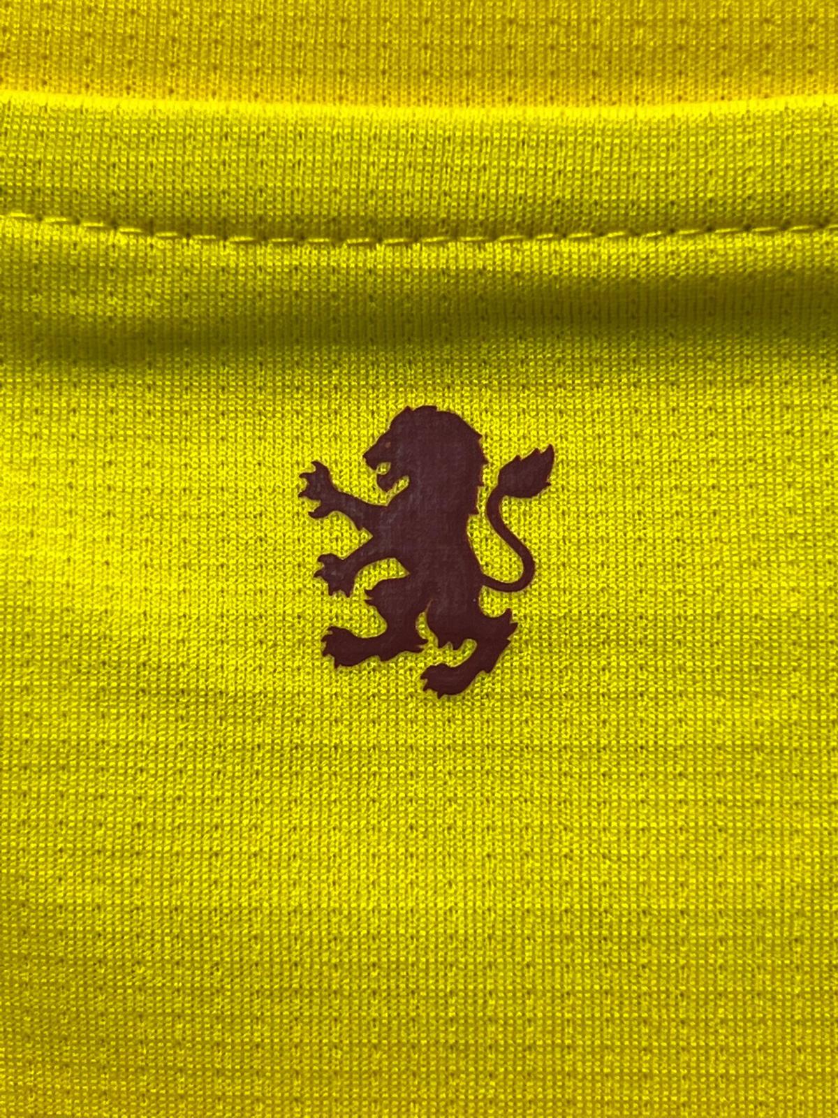 ASTON VILLA 2021-2022 Home Goalkeeper Shirt with 1 Martinez