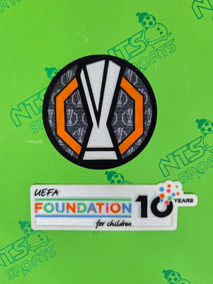2025/26 EUROPA LEAGUE 歐霸 + UEFA 10th Anniversary Foundation 臂章