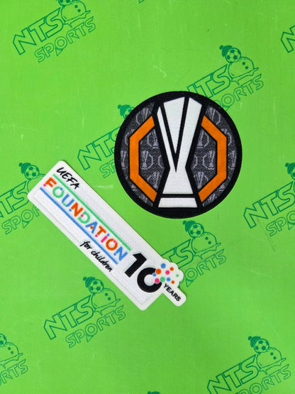 2025/26 EUROPA LEAGUE 歐霸 + UEFA 10th Anniversary Foundation 臂章
