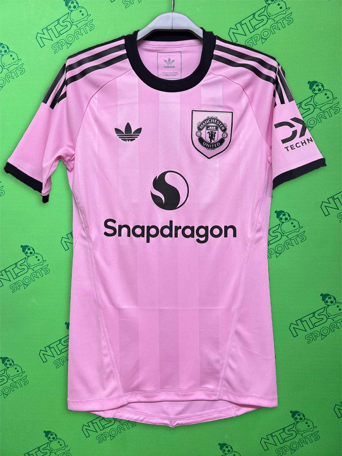 MANCHESTER UNITED 2025/26 Goalkeeper Third Short Sleeve Jersey
