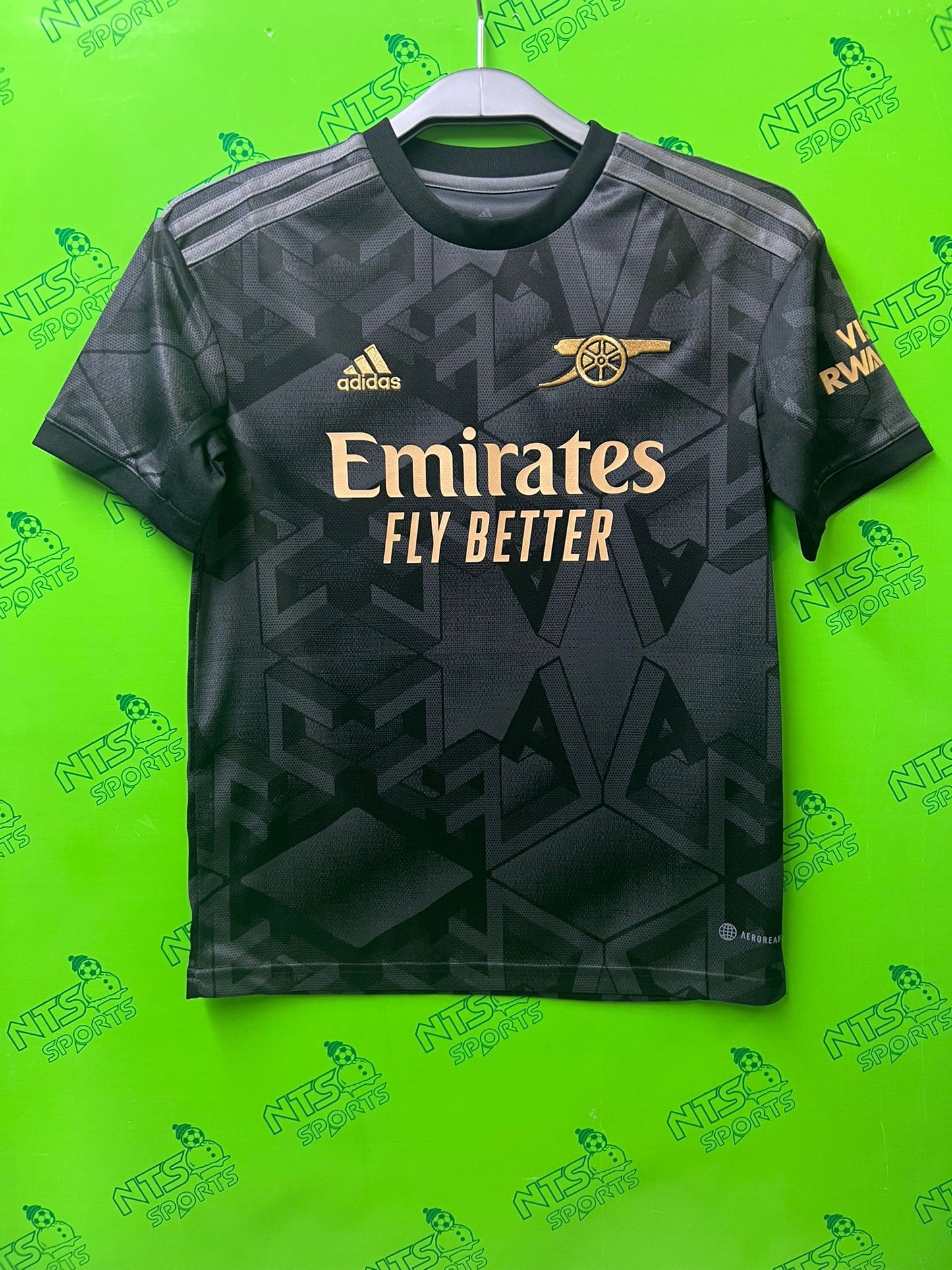 ARSENAL 2022/2023 home goalkeeper shirt 