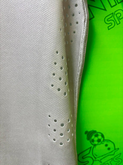 HONG KONG 2014 Away Goalkeeper Player Issue Jersey